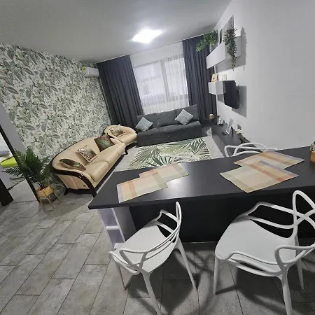 Summer Crib Mamaia-sat Apartament