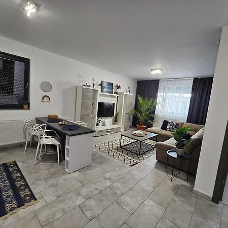 Apartment Summer Crib Mamaia-sat